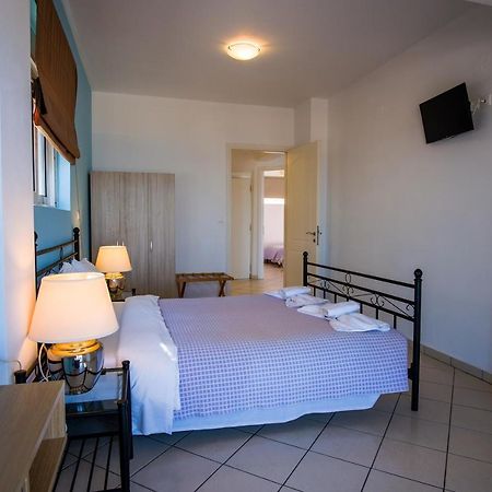 Blue Villas Agia Marina Dış mekan fotoğraf