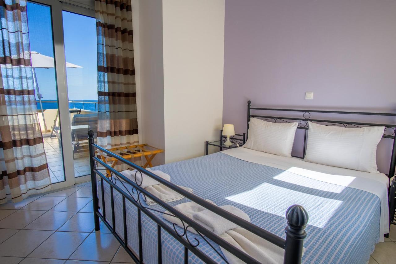 Blue Villas Agia Marina Dış mekan fotoğraf
