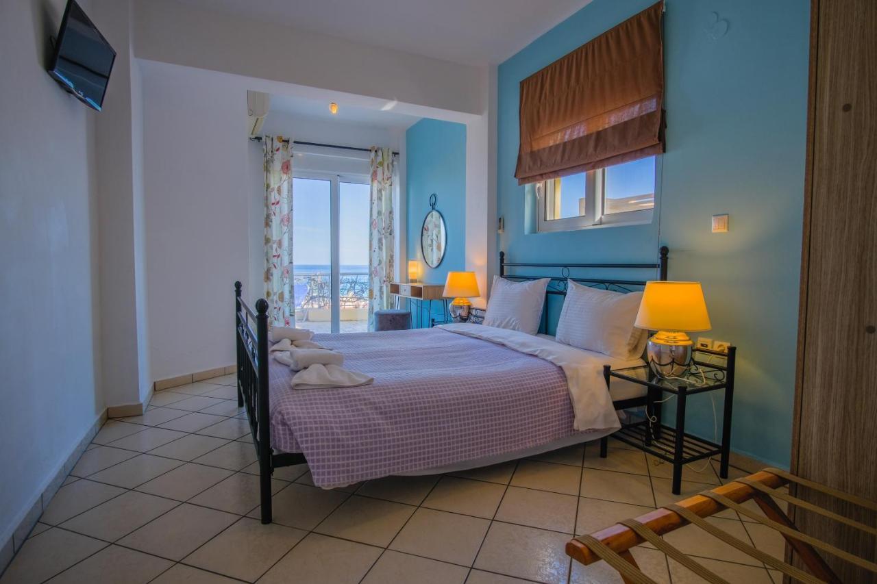 Blue Villas Agia Marina Dış mekan fotoğraf